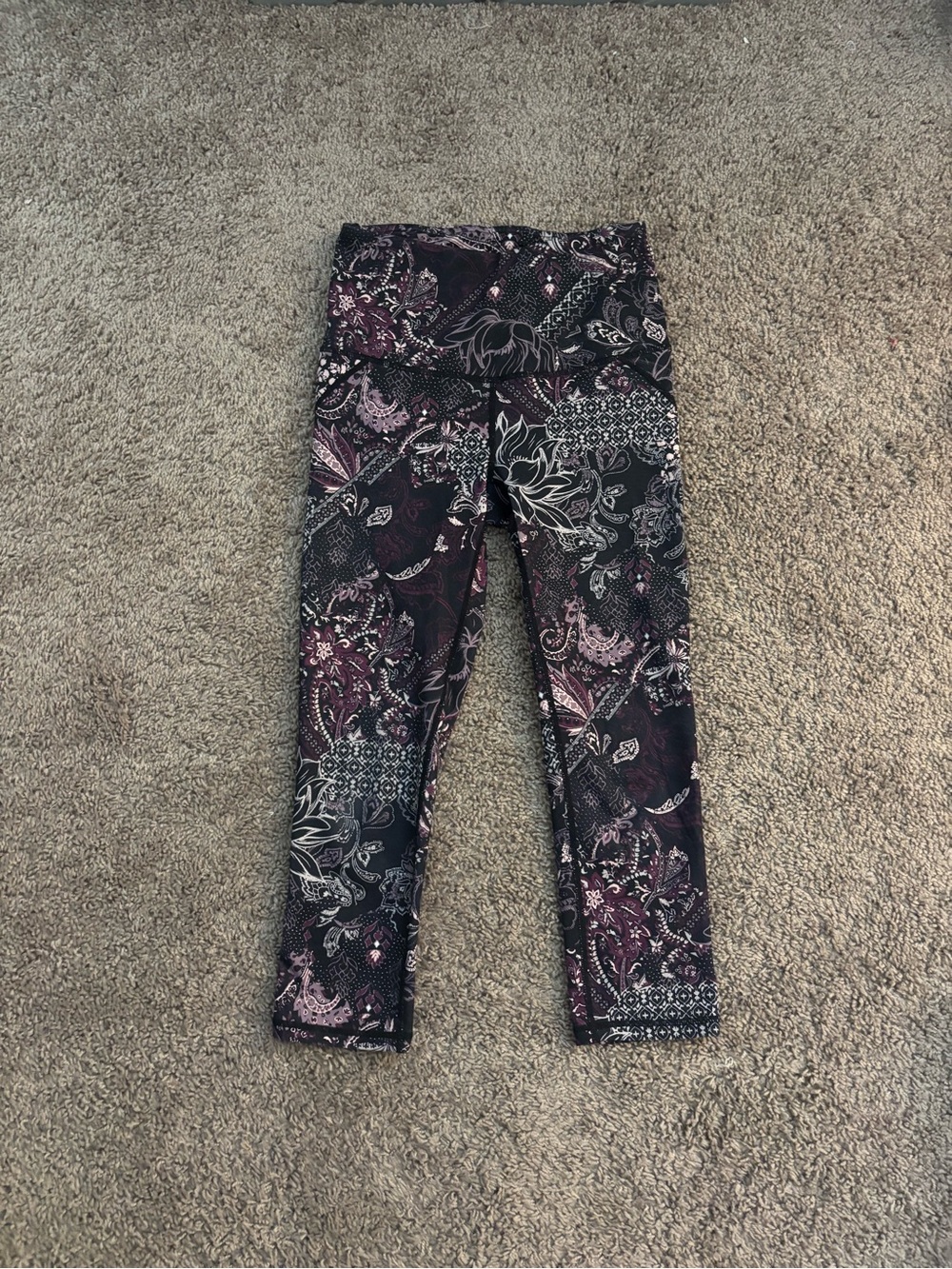 Floral Paisley Active Caris Leggings - Black & Purple
